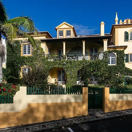 Bed & Breakfast Casa Portuguesa - Charming House Ponta Delgada