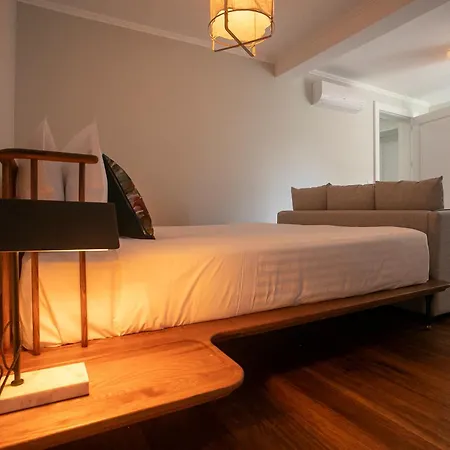 Casa Portuguesa - Charming House Bed & Breakfast