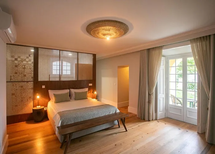 Casa Portuguesa - Charming House Bed and Breakfast