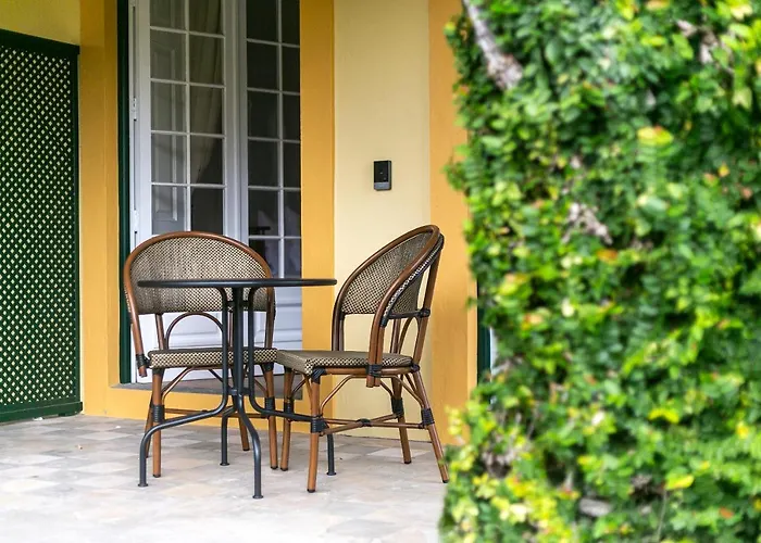 Casa Portuguesa - Charming House Bed and Breakfast